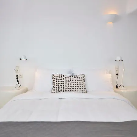 Cliff Side Hotel Fira (Santorini)