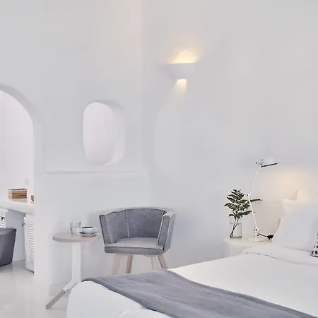 Cliff Side Hotel 4*