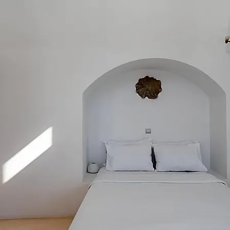 Cliff Side Hotel Fira (Santorini)
