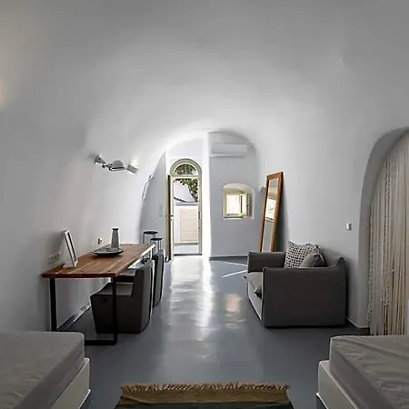Cliff Side 4* Fira (Santorini)