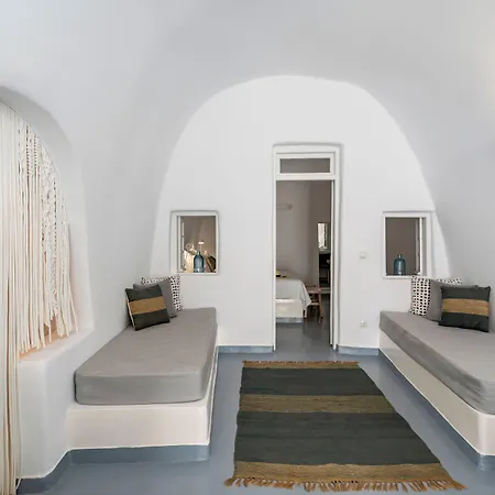 Cliff Side Hotel 4*
