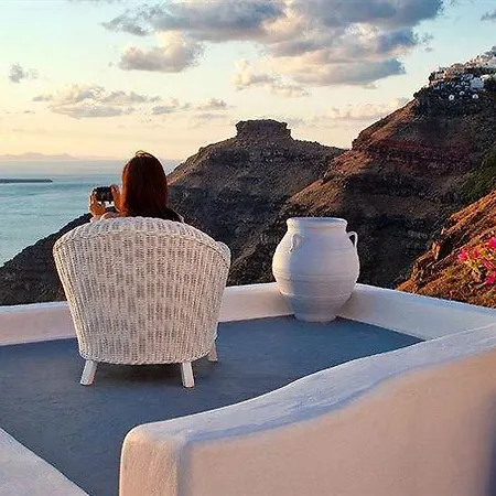 Cliff Side Hotel Fira (Santorini)
