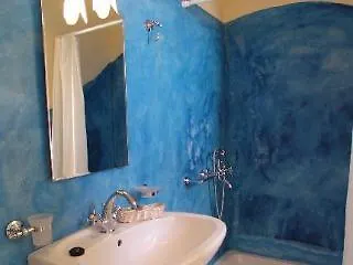 كليف سايد سويتس فندق ثيرا