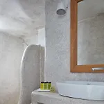Cliff Side Отель 4*
