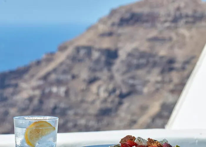 Cliff Side Hotel Fira (Santorini)